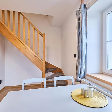 1 By Interhome Růžová